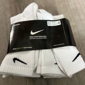 Nike White Cotton Cushioned Crew Socks